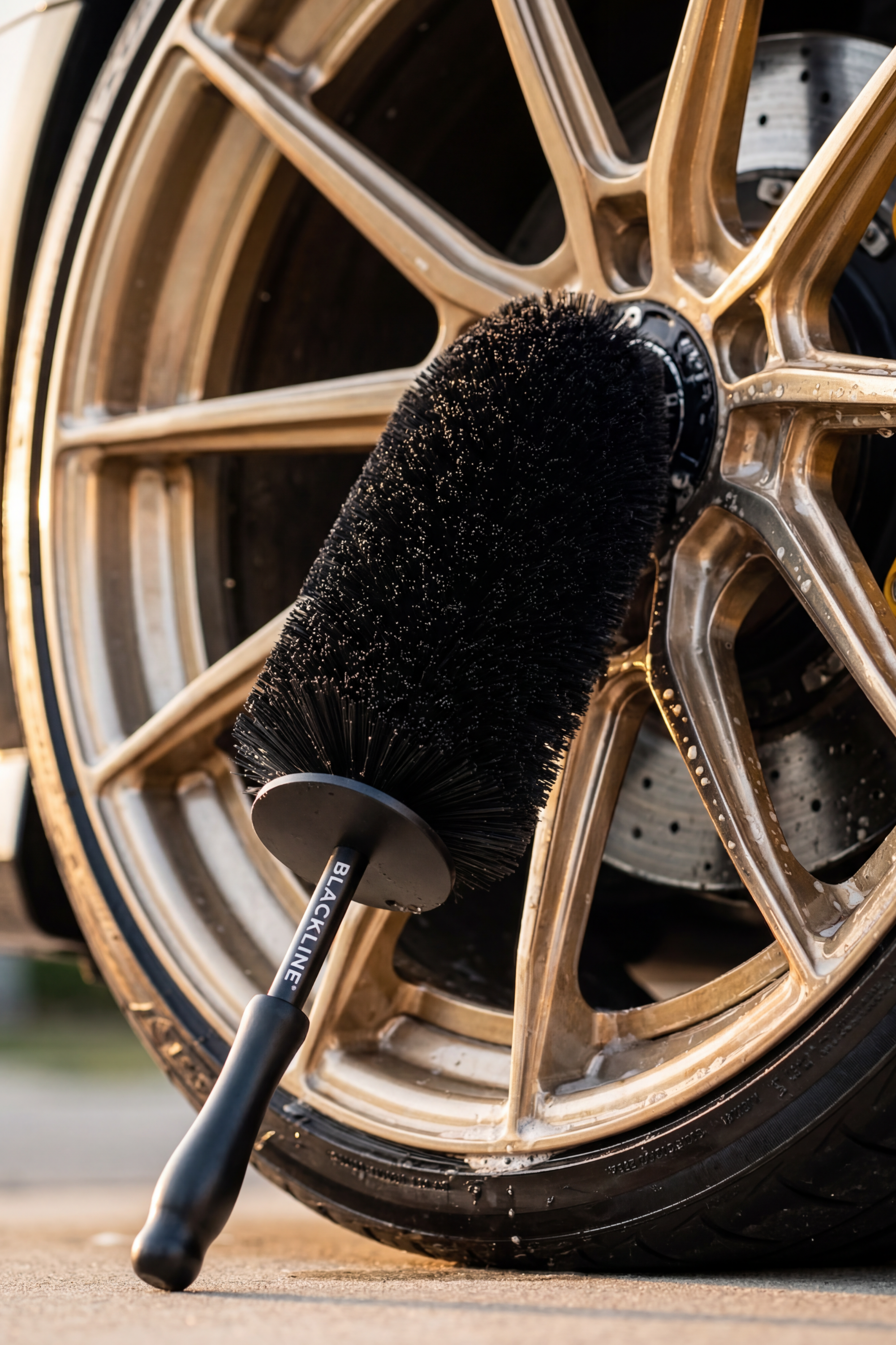 Blackline Car Care BLACKLINE® WHEEL BARREL BRUSH — alternate view 1