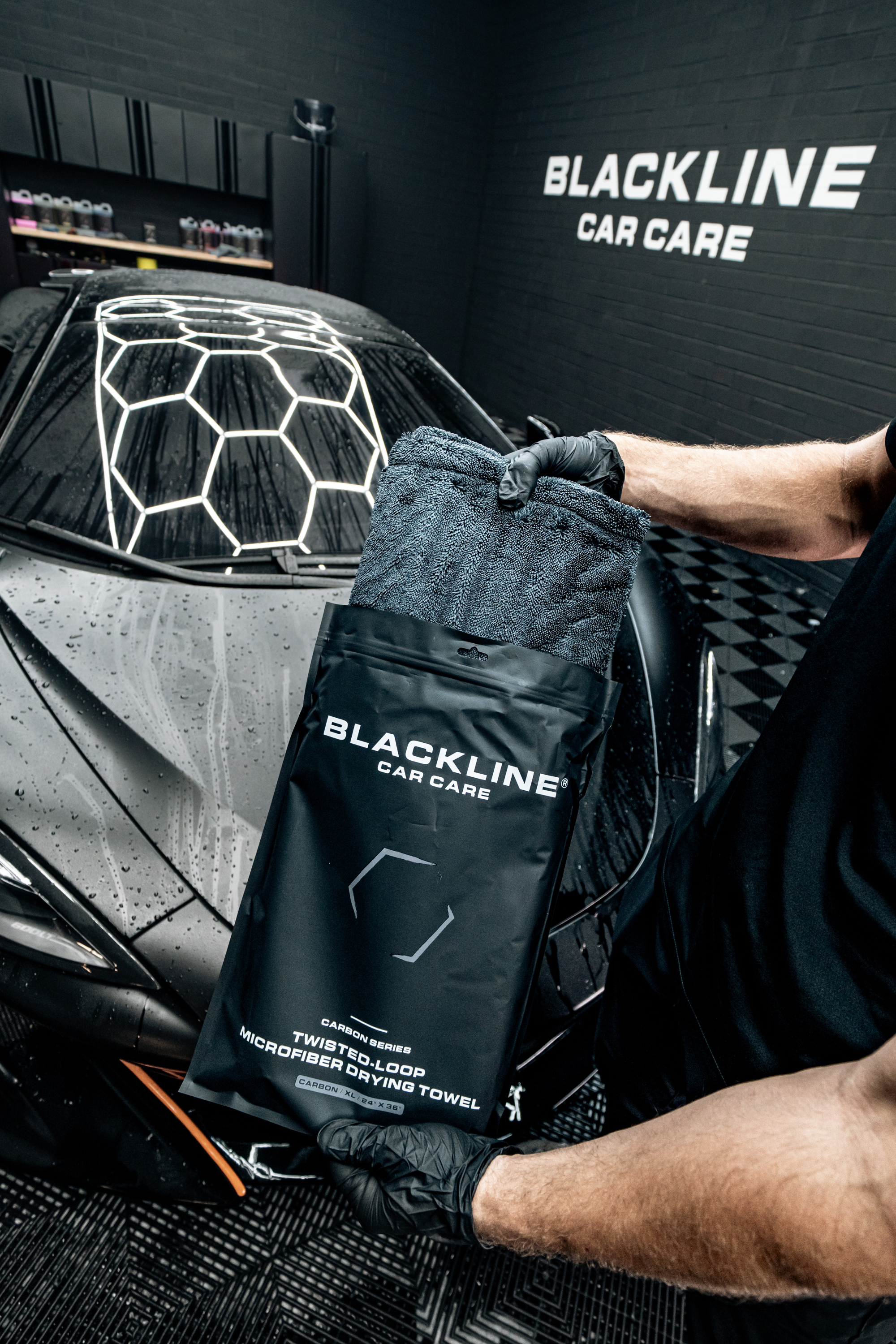 Blackline Car Care BLACKLINE® TWISTED-LOOP DRYING TOWEL — alternate view 1
